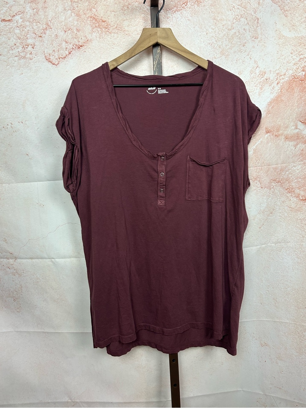 AERIE oversized burgundy henley top size medium large scoop neck knit shirt